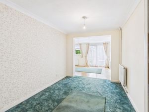 Dining Room- click for photo gallery